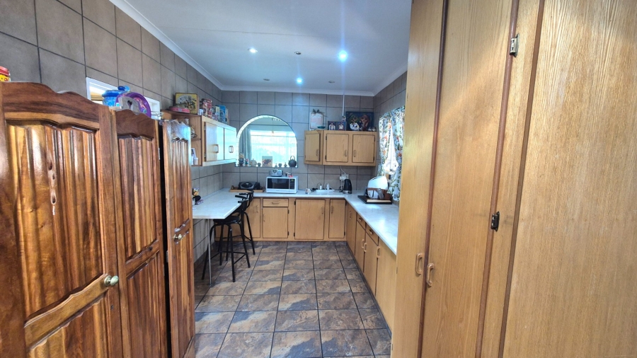 3 Bedroom Property for Sale in Vaalpark Free State